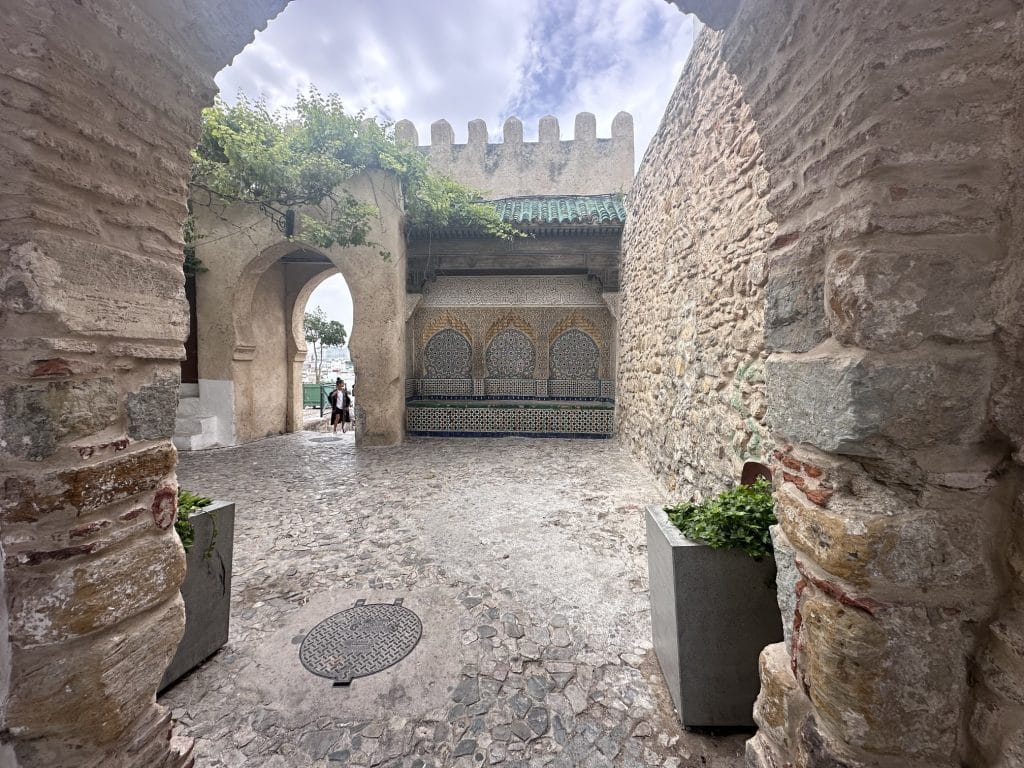 Tangier medina tour – Full-day trip from Spain with everything arranged.